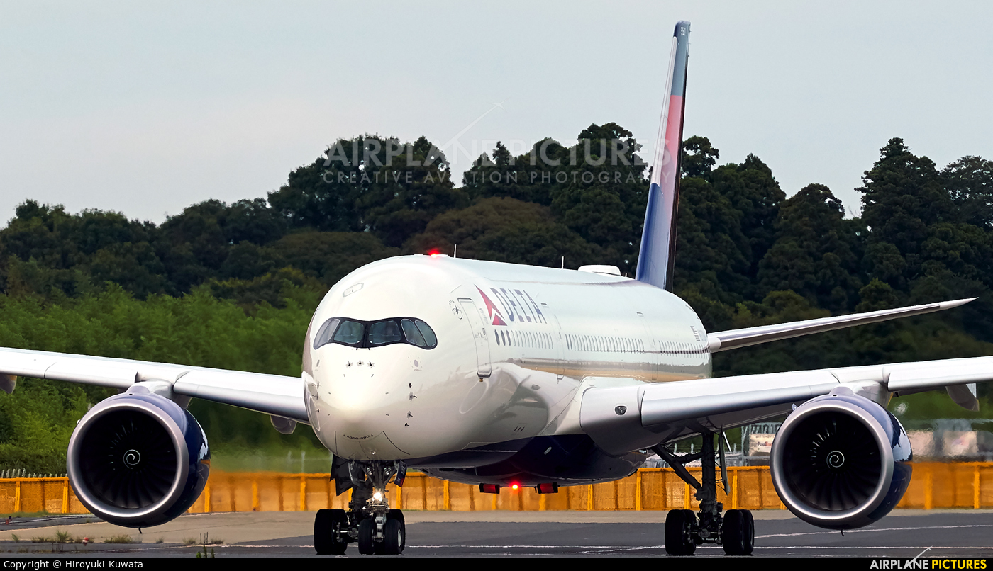 Delta Air Lines N511DN aircraft at Tokyo - Narita Intl