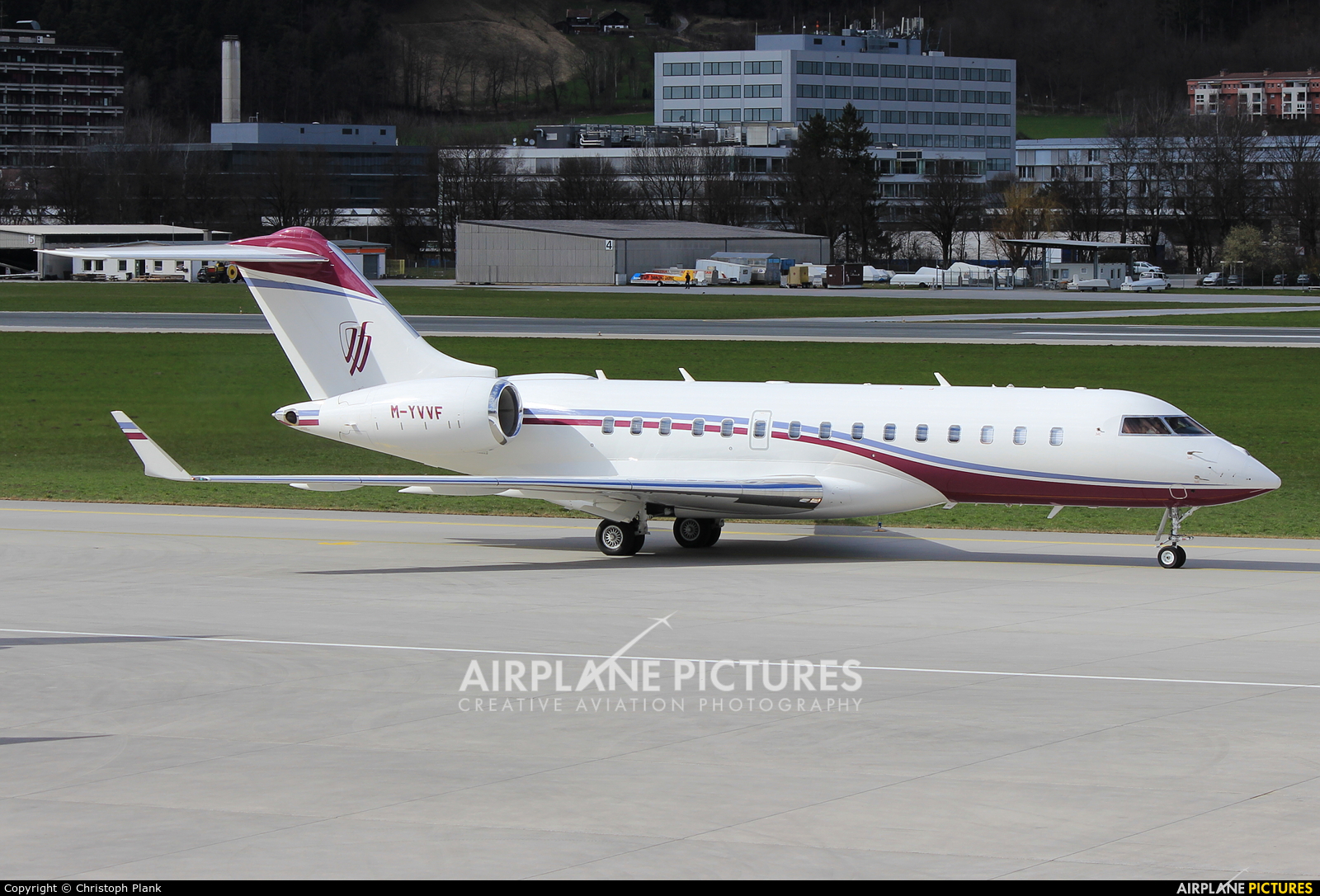 Private M-YVVF aircraft at Innsbruck