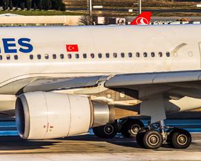 TC-JOF - Turkish Airlines Airbus A330-300