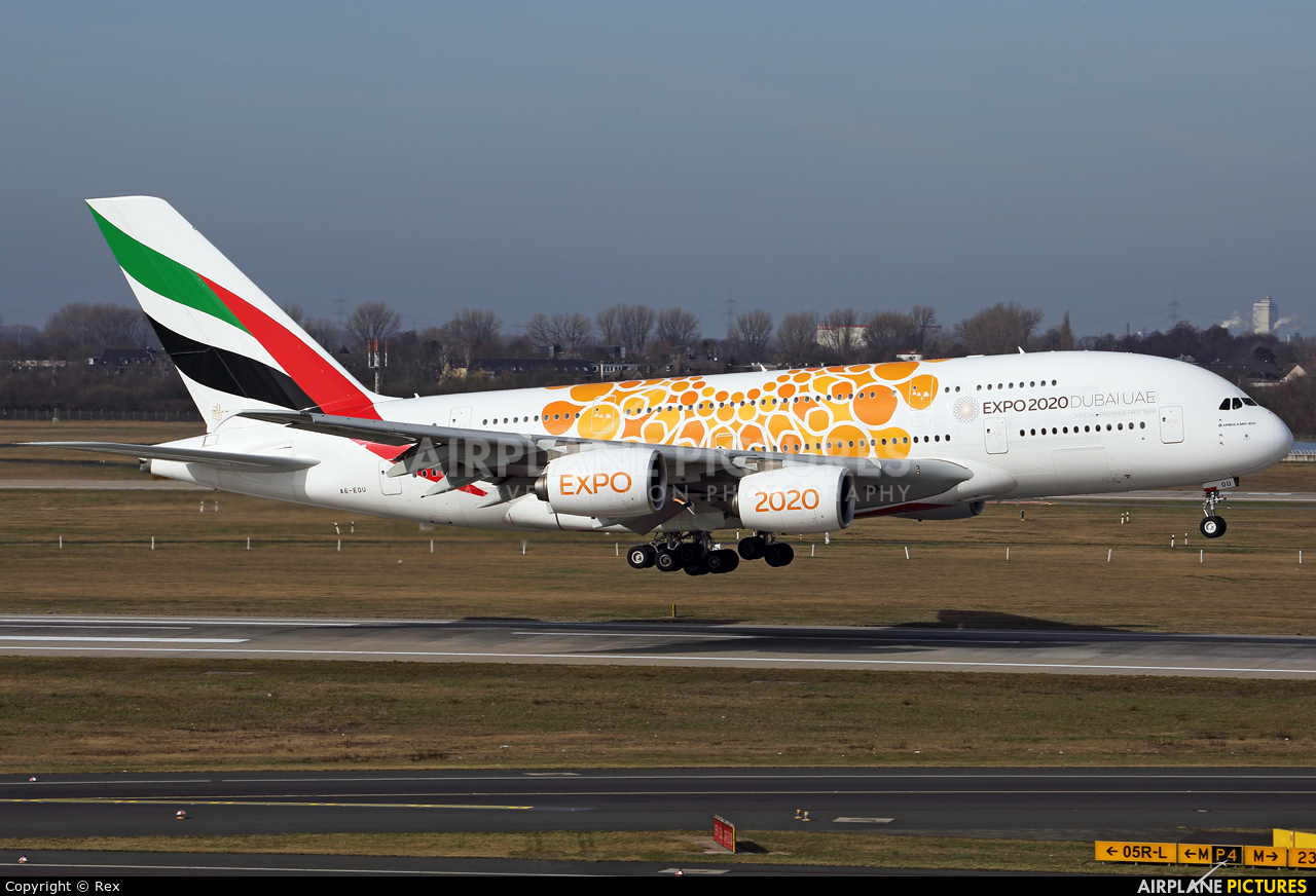 Emirates Airlines A6-EOU aircraft at Düsseldorf