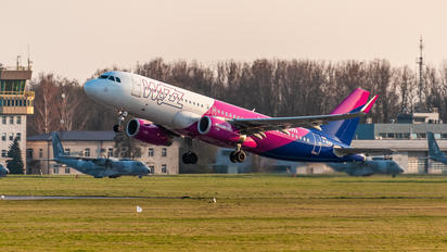 G-WUKE - Wizz Air UK Airbus A320