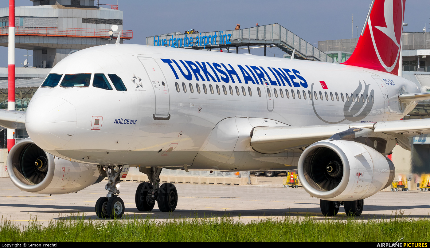 Turkish Airlines TC-JLT aircraft at Linz