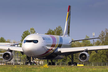 OO-ABD - Air Belgium Airbus A340-300