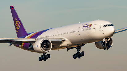 HS-TKY - Thai Airways Boeing 777-300ER