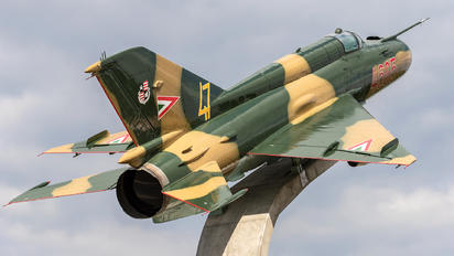4605 - Hungary - Air Force Mikoyan-Gurevich MiG-21MF