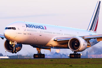 F-GZNR - Air France Boeing 777-300ER
