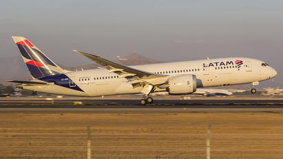 CC-BBI - LATAM Chile Boeing 787-8 Dreamliner