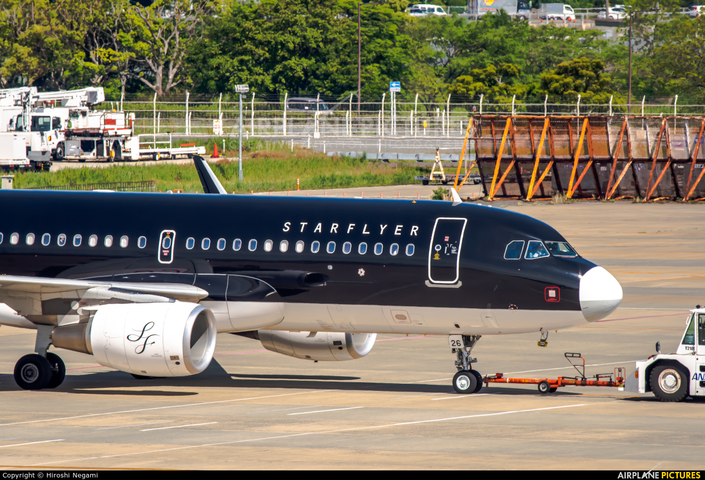 JA26MC - Starflyer Airbus A320 at Fukuoka | Photo ID 1195235 