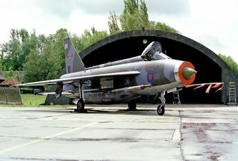 XR771 - Royal Air Force English Electric Lightning F.6