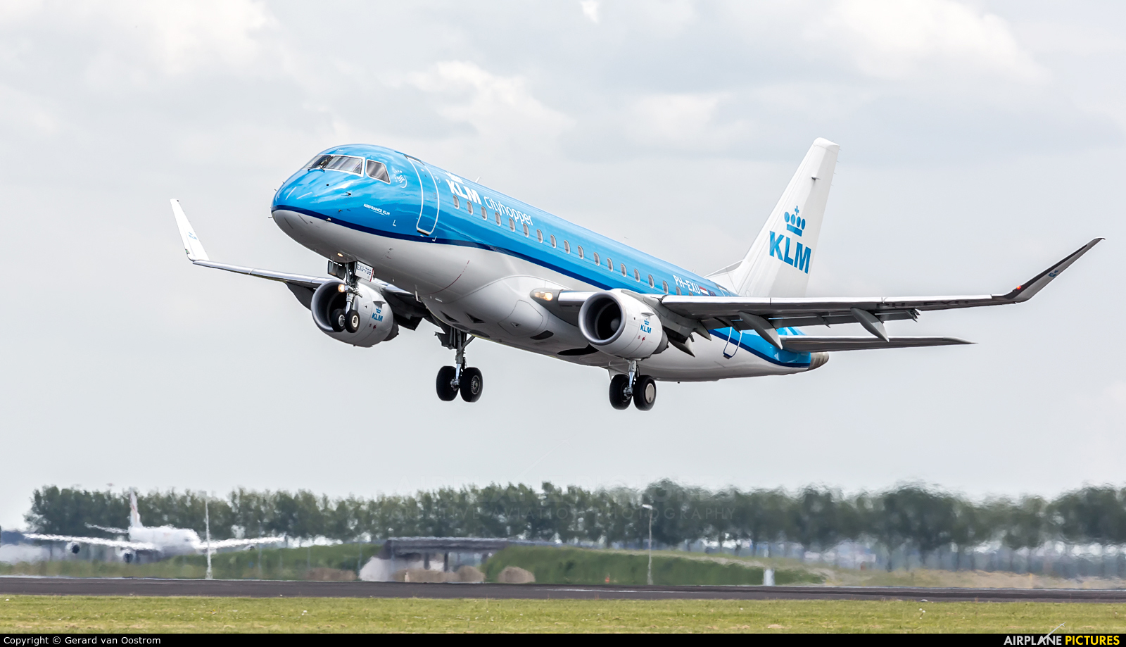 KLM Cityhopper PH-EXU aircraft at Amsterdam - Schiphol