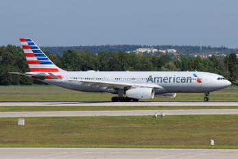 N289AY - American Airlines Airbus A330-200