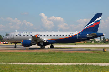 VQ-BIT - Aeroflot Airbus A320