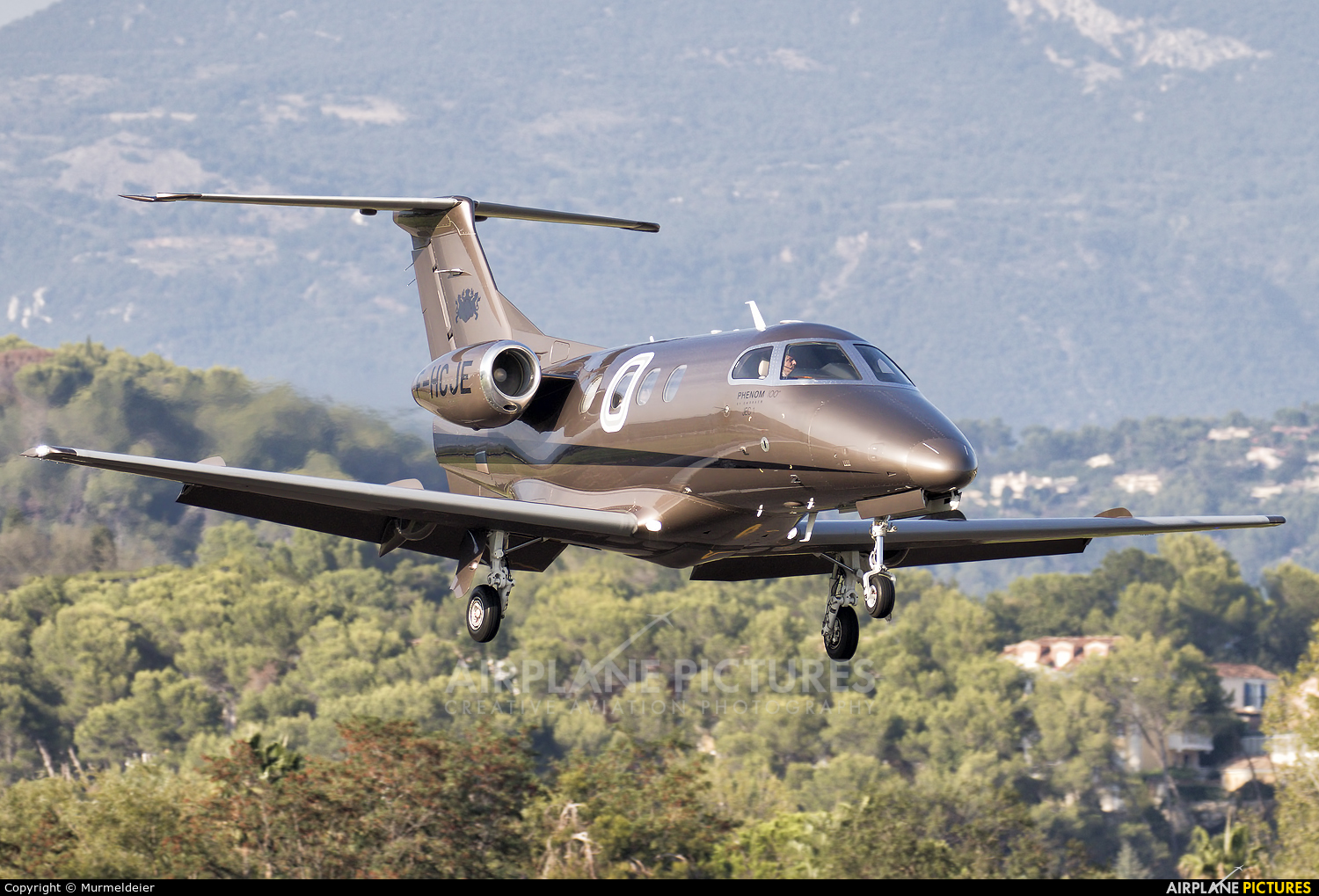 Private F-HCJE aircraft at Cannes - Mandelieu