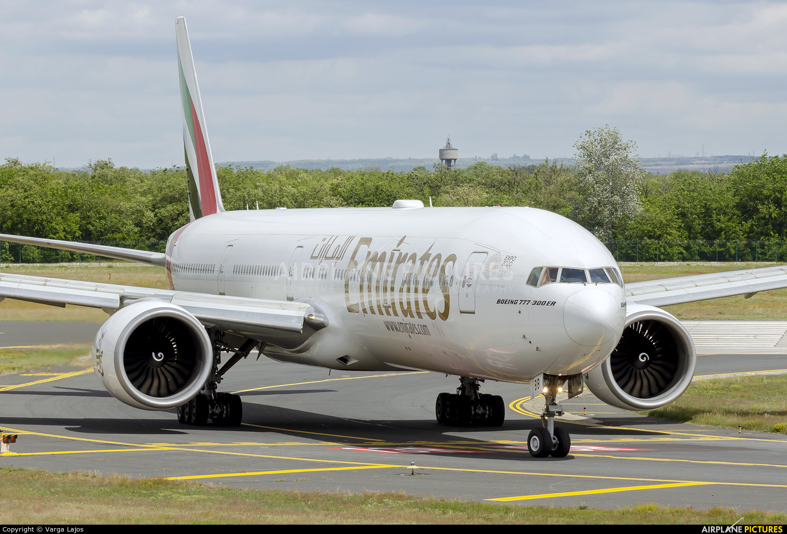 Emirates Airlines A6-EBB aircraft at Budapest Ferenc Liszt International Airport