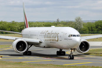 A6-EBB - Emirates Airlines Boeing 777-300ER