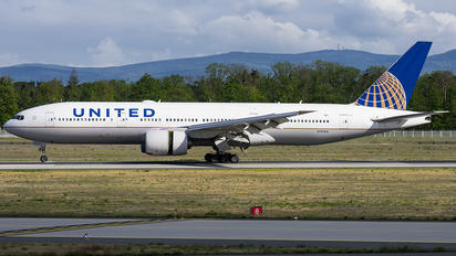 N791UA - United Airlines Boeing 777-200ER