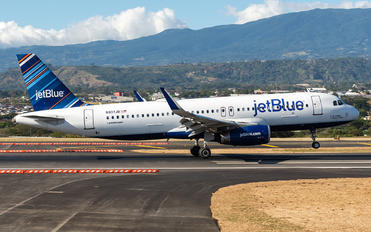 N807JB - JetBlue Airways Airbus A320