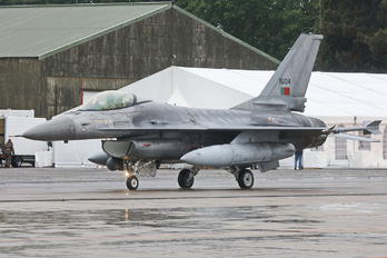 15104 - Portugal - Air Force General Dynamics F-16A Fighting Falcon
