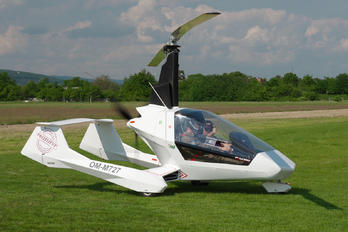 OM-M727 - Private Jokertrike Falcon Gyrocopter