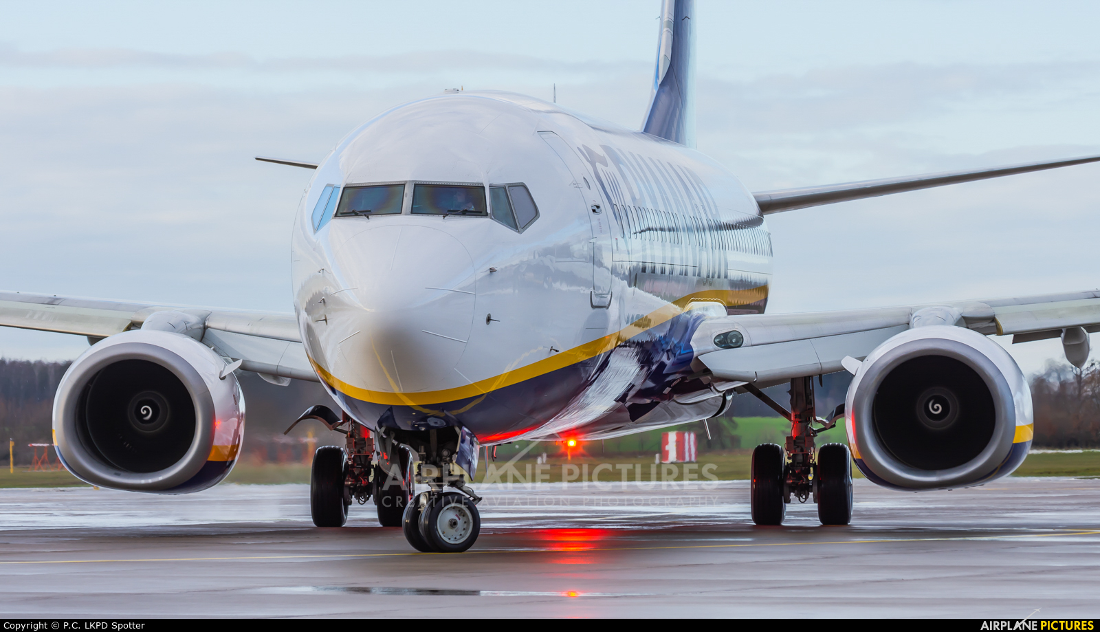 Ryanair EI-DCF aircraft at Pardubice
