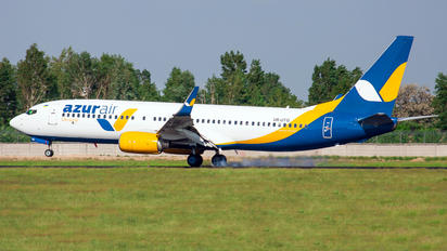 UR-UTQ - Azur Air Ukraine Boeing 737-800