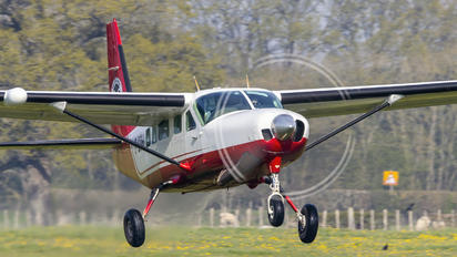G-GOHI - Headcorn Parachute Club Cessna 208 Caravan