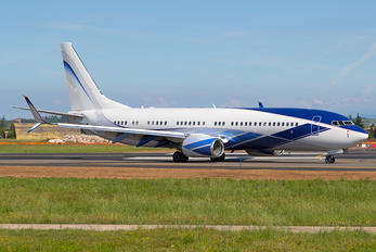 N737M - Private Boeing 737-800 BBJ