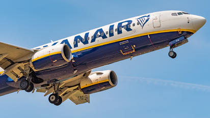 EI-FIS - Ryanair Boeing 737-800