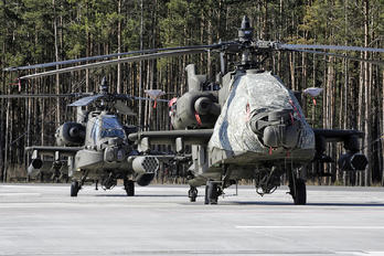 73175 - USA - Army Boeing AH-64 Apache