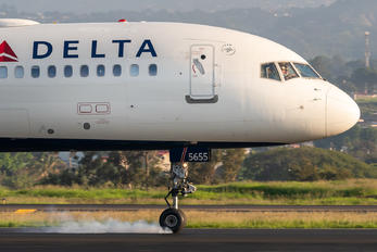 N555NW - Delta Air Lines Boeing 757-200WL