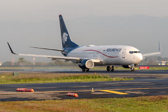 XA-MIA - Aeromexico Boeing 737-800