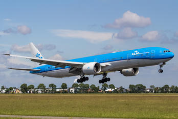 PH-BVF - KLM Boeing 777-300ER