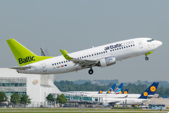 YL-BBI - Air Baltic Boeing 737-300