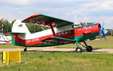 EW-325AB - Belarus - DOSAAF Antonov An-2
