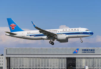 B-301J - China Southern Airlines Airbus A320 NEO