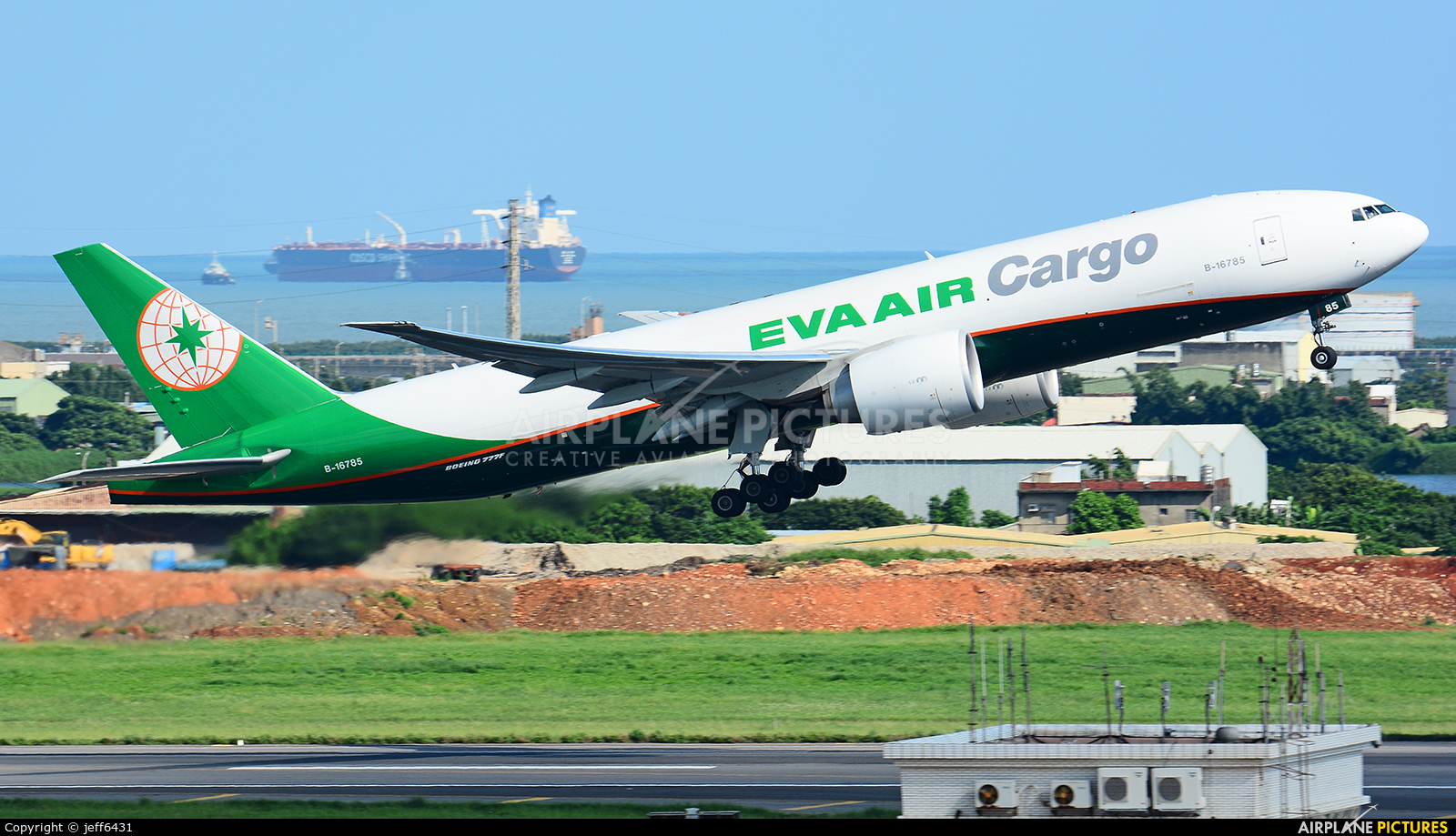 EVA Air Cargo B-16785 aircraft at Taipei - Taoyuan Intl