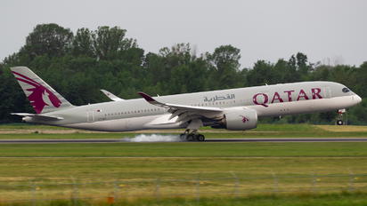 A7-ALF - Qatar Airways Airbus A350-900