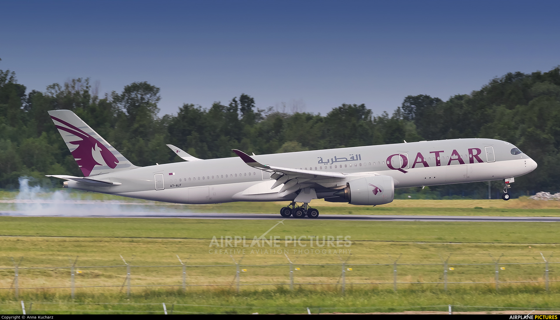 Qatar Airways A7-ALF aircraft at Warsaw - Frederic Chopin