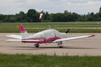 HB-OQS - Private Piper PA-28 Cherokee
