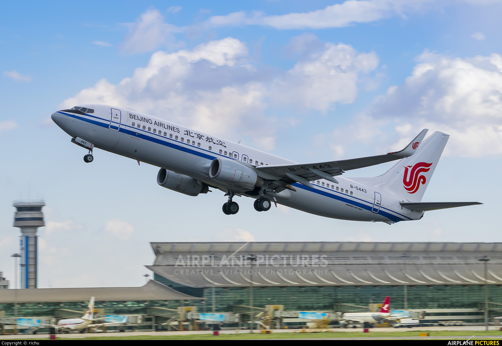 Beijing Airlines B-5443 aircraft at Shenyang-Taoxian
