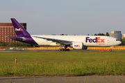 FedEx Federal Express N879FD image