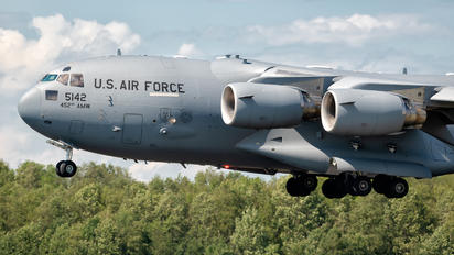 05-5142 - USA - Air Force Boeing C-17A Globemaster III