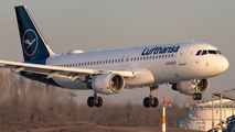 D-AIZD - Lufthansa Airbus A320 aircraft