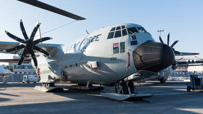 76-3301 - USA - Air Force Lockheed LC-130H Hercules