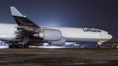 D-AIHZ - Lufthansa Airbus A340-600