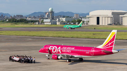 JA14FJ - Fuji Dream Airlines Embraer ERJ-175 (170-200)