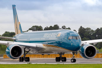 VN-A899 - Vietnam Airlines Airbus A350-900