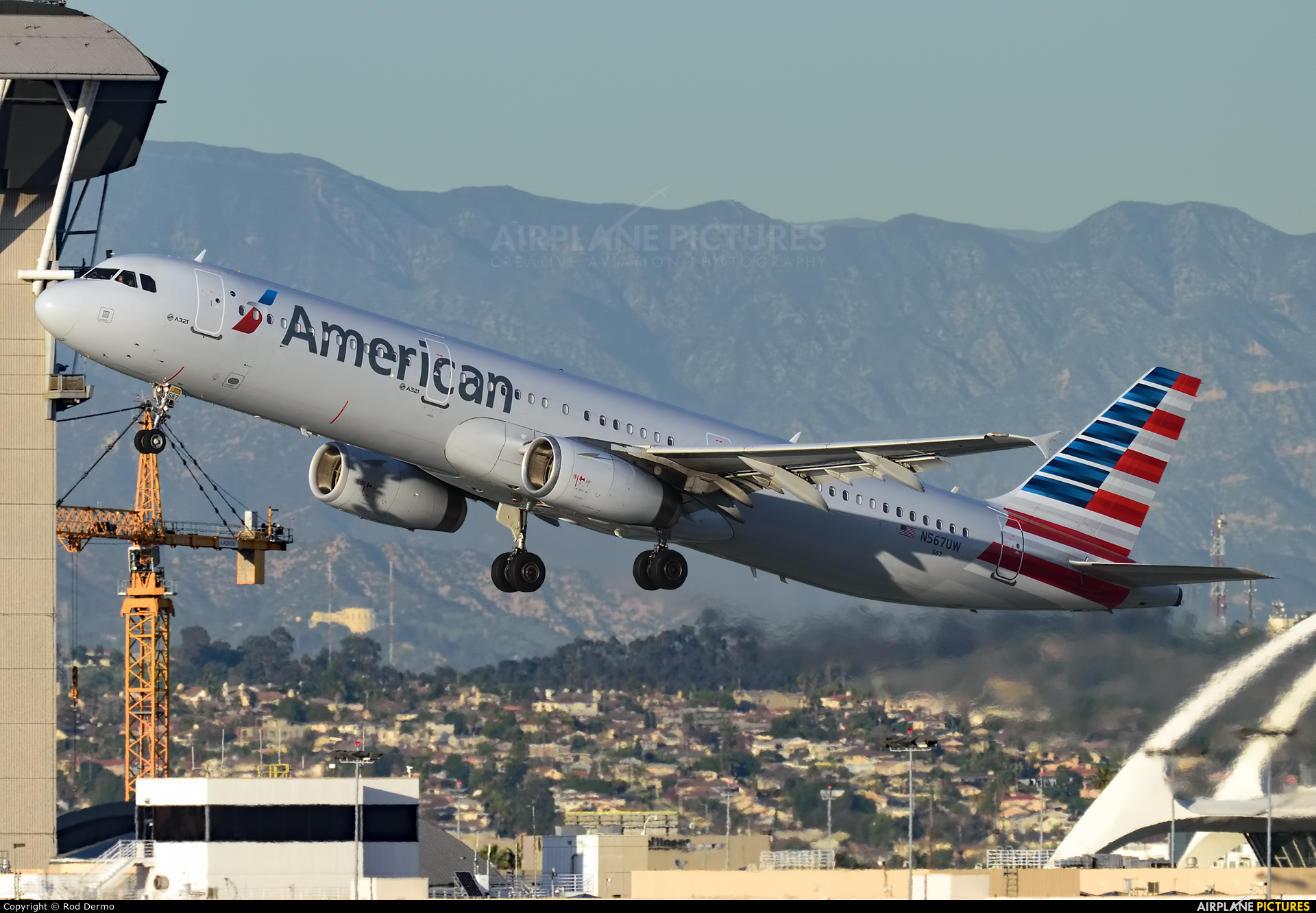 American Airlines N567UW aircraft at Los Angeles Intl