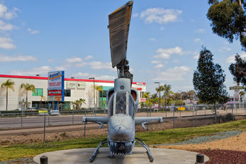 157784 - USA - Marine Corps Bell AH-1J Cobra