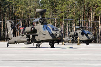 73175 - USA - Army Boeing AH-64 Apache